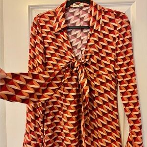 NICHOLAS (Designer) Rust and Orange Geo Long Sleeve Dress w/tie - so flattering!